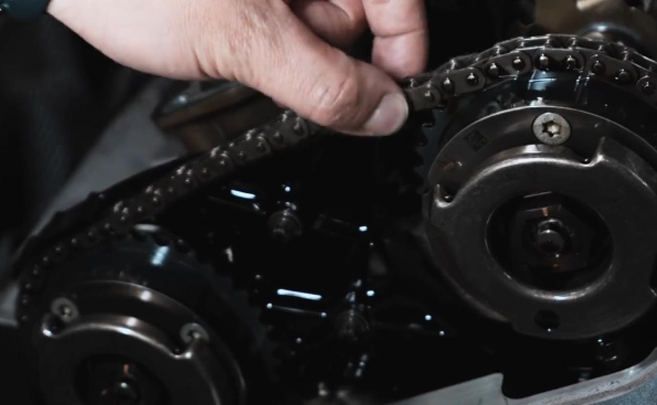 Yra „BMW N20 N20“ variklio laiko grandinė